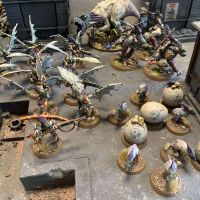 Galak et ses Kroots endoctrins