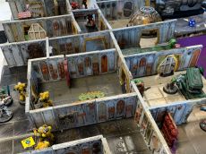 Obone et sa table Space Crusade