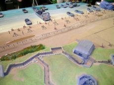 Tigrou et sa table comm�morative pour le 60�me anniversaire du d�barquement